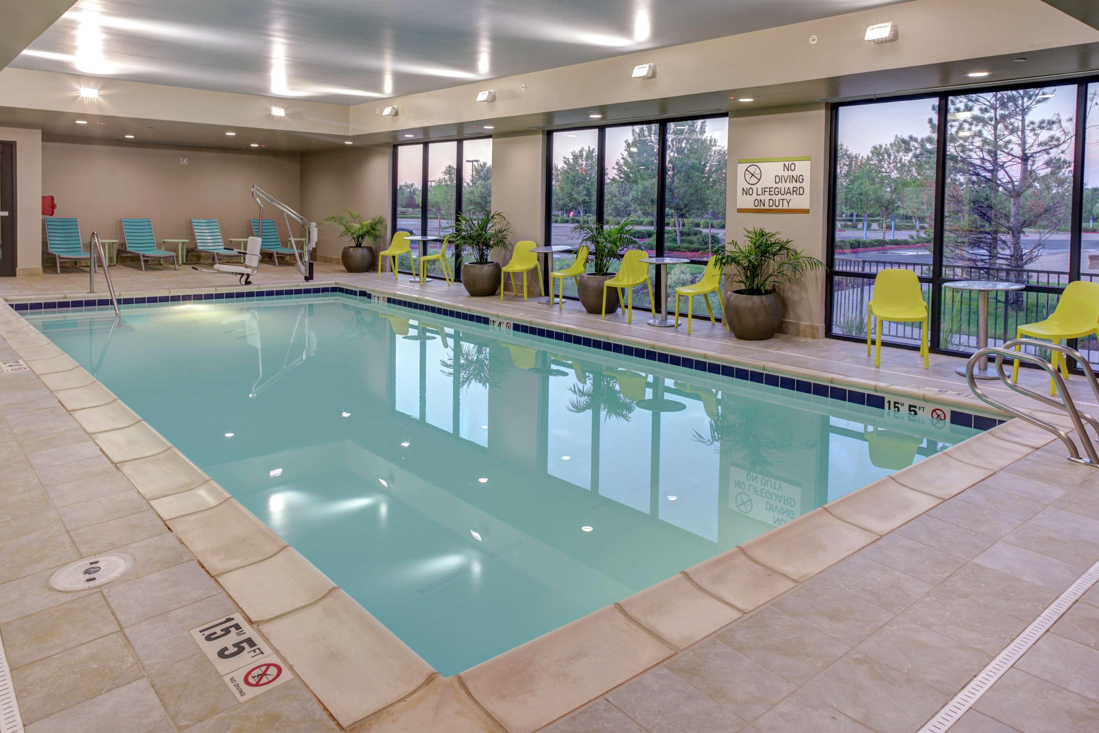 Home2 Suites By Hilton Fort Collins Esterno foto