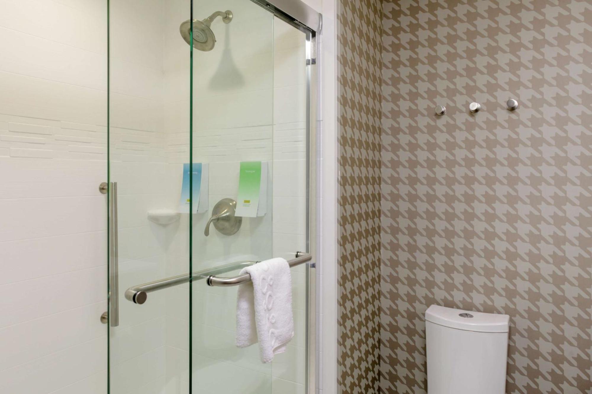Home2 Suites By Hilton Fort Collins Esterno foto